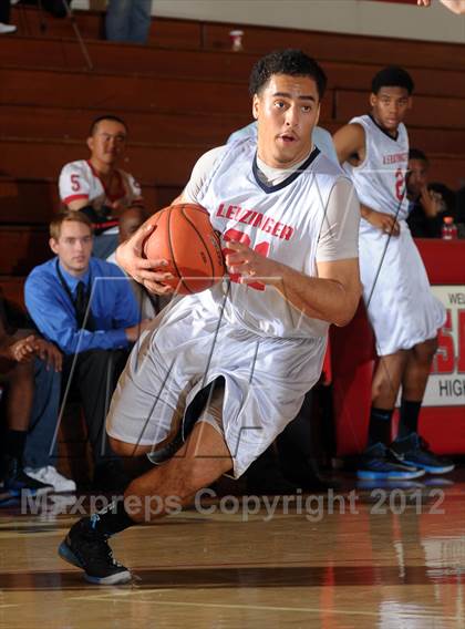 Thumbnail 3 in Leuzinger vs. Sylmar (Rose City Roundball Classic) photogallery.