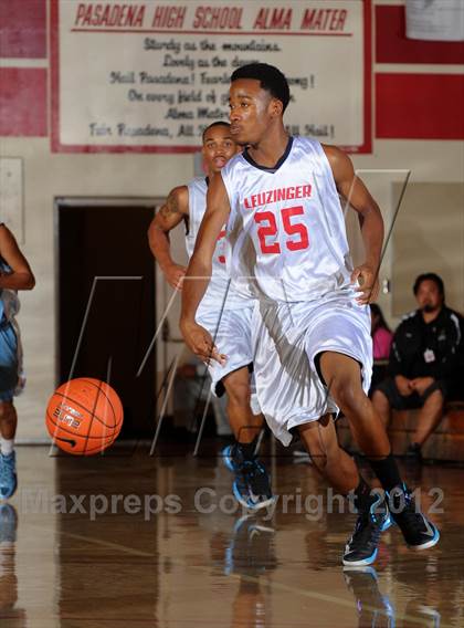 Thumbnail 2 in Leuzinger vs. Sylmar (Rose City Roundball Classic) photogallery.