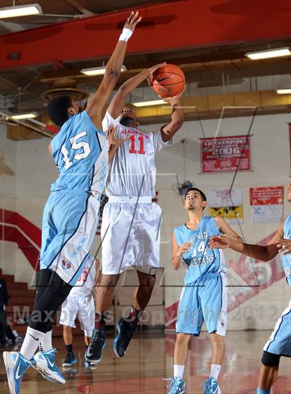 Thumbnail 1 in Leuzinger vs. Sylmar (Rose City Roundball Classic) photogallery.