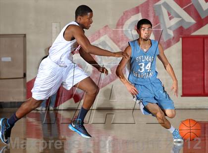 Thumbnail 3 in Leuzinger vs. Sylmar (Rose City Roundball Classic) photogallery.