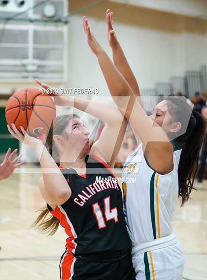 Thumbnail 1 in Pinewood vs. California (Miramonte Showcase) photogallery.