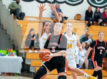 Thumbnail 3 in Pinewood vs. California (Miramonte Showcase) photogallery.