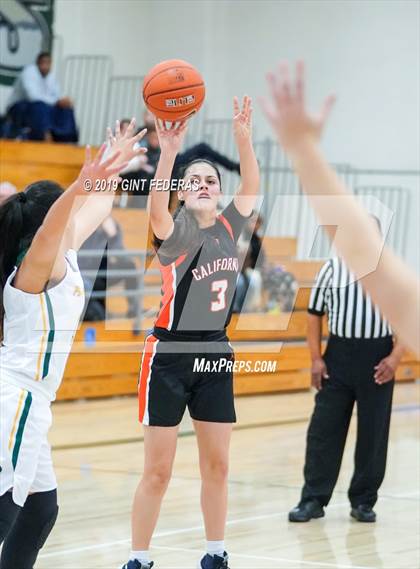 Thumbnail 1 in Pinewood vs. California (Miramonte Showcase) photogallery.