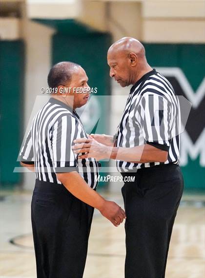 Thumbnail 2 in Pinewood vs. California (Miramonte Showcase) photogallery.