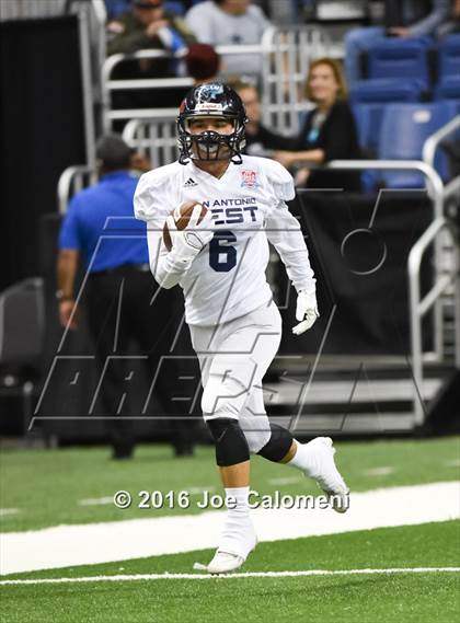 Thumbnail 2 in San Antonio All-Star Game (Alamodome) photogallery.