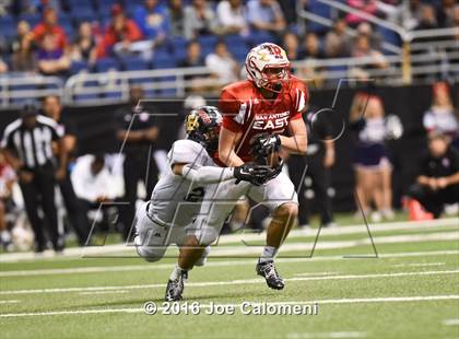 Thumbnail 3 in San Antonio All-Star Game (Alamodome) photogallery.
