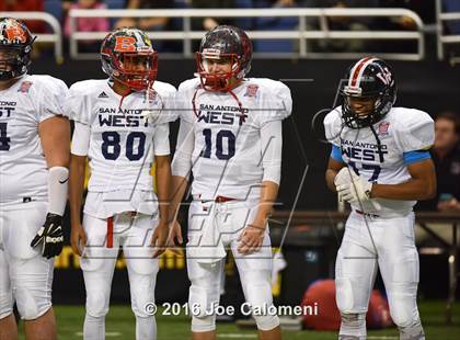 Thumbnail 2 in San Antonio All-Star Game (Alamodome) photogallery.