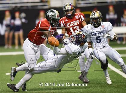 Thumbnail 3 in San Antonio All-Star Game (Alamodome) photogallery.
