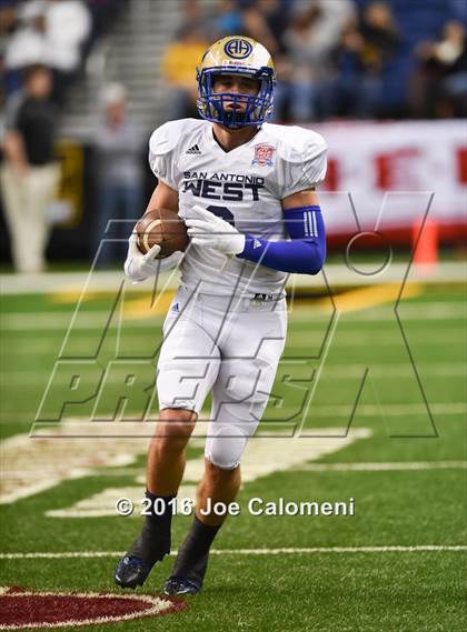 Thumbnail 2 in San Antonio All-Star Game (Alamodome) photogallery.