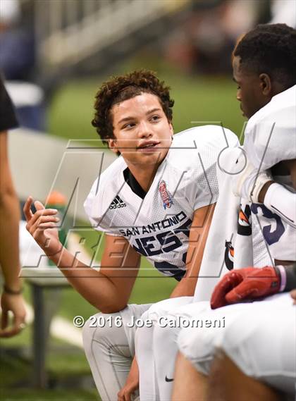 Thumbnail 2 in San Antonio All-Star Game (Alamodome) photogallery.