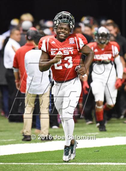 Thumbnail 2 in San Antonio All-Star Game (Alamodome) photogallery.