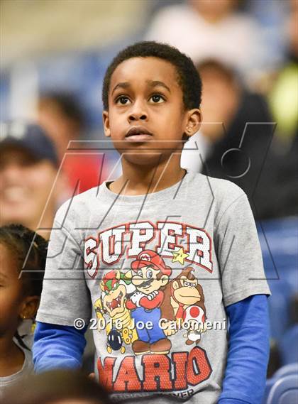 Thumbnail 2 in San Antonio All-Star Game (Alamodome) photogallery.