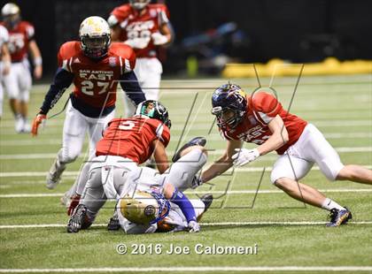 Thumbnail 1 in San Antonio All-Star Game (Alamodome) photogallery.