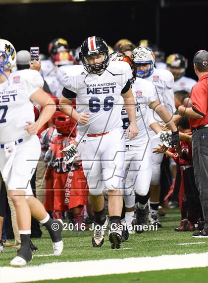 Thumbnail 3 in San Antonio All-Star Game (Alamodome) photogallery.