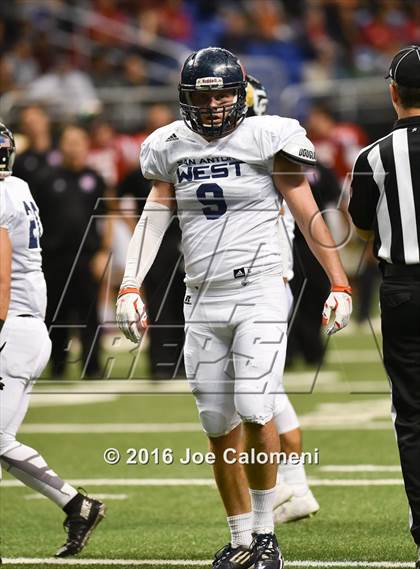 Thumbnail 3 in San Antonio All-Star Game (Alamodome) photogallery.