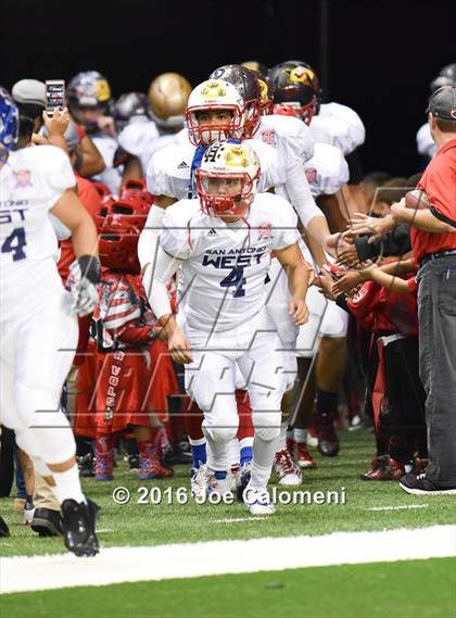 Thumbnail 2 in San Antonio All-Star Game (Alamodome) photogallery.