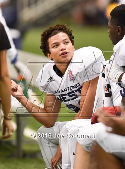 Thumbnail 3 in San Antonio All-Star Game (Alamodome) photogallery.