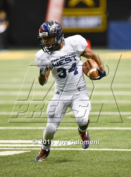 Thumbnail 2 in San Antonio All-Star Game (Alamodome) photogallery.
