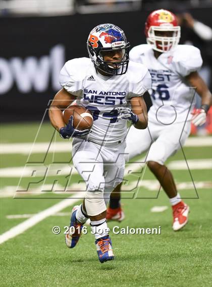 Thumbnail 1 in San Antonio All-Star Game (Alamodome) photogallery.