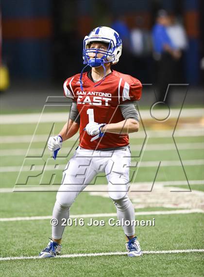 Thumbnail 1 in San Antonio All-Star Game (Alamodome) photogallery.