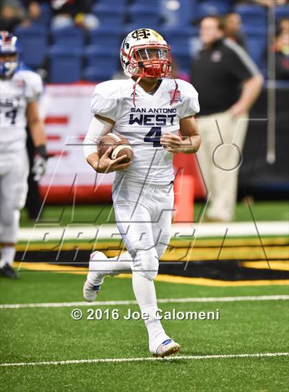 Thumbnail 1 in San Antonio All-Star Game (Alamodome) photogallery.