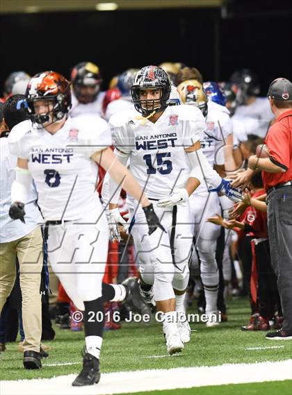 Thumbnail 2 in San Antonio All-Star Game (Alamodome) photogallery.