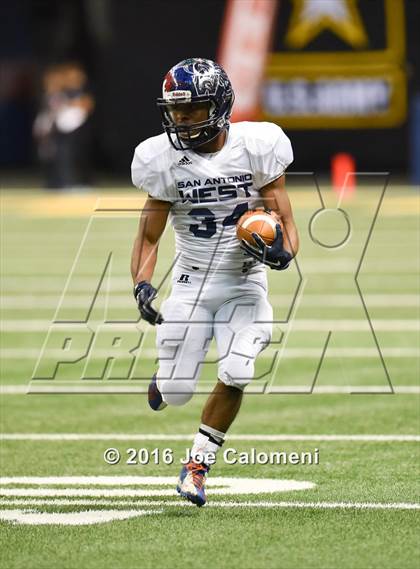 Thumbnail 3 in San Antonio All-Star Game (Alamodome) photogallery.