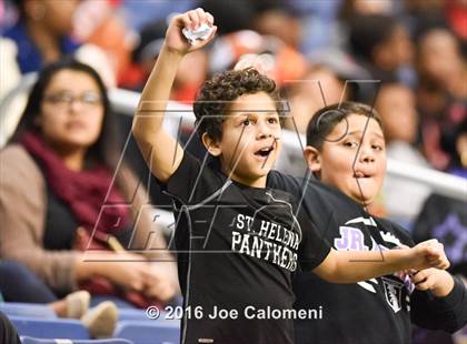 Thumbnail 3 in San Antonio All-Star Game (Alamodome) photogallery.
