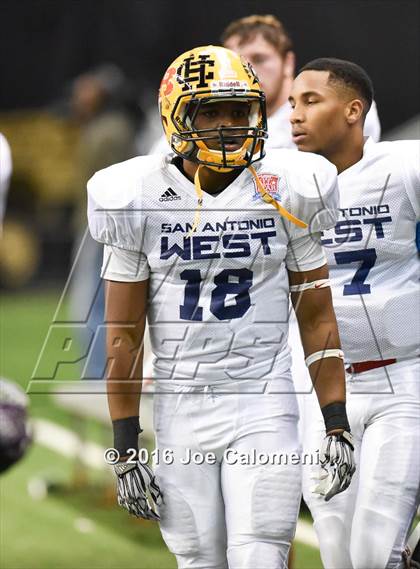Thumbnail 3 in San Antonio All-Star Game (Alamodome) photogallery.