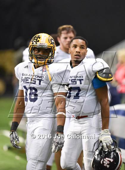 Thumbnail 2 in San Antonio All-Star Game (Alamodome) photogallery.