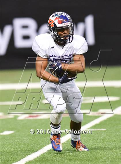 Thumbnail 2 in San Antonio All-Star Game (Alamodome) photogallery.