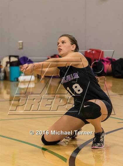 Thumbnail 3 in West Valley vs Oroville (Red Bluff Tournament) photogallery.