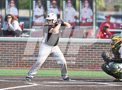 Thumbnail 3 in Blue Island Eisenhower vs Providence Catholic (IHSA 4A Regional Semifinal) photogallery.