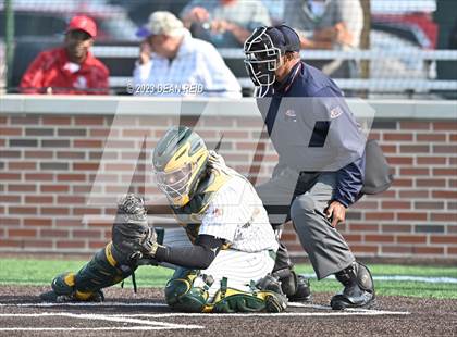 Thumbnail 3 in Blue Island Eisenhower vs Providence Catholic (IHSA 4A Regional Semifinal) photogallery.