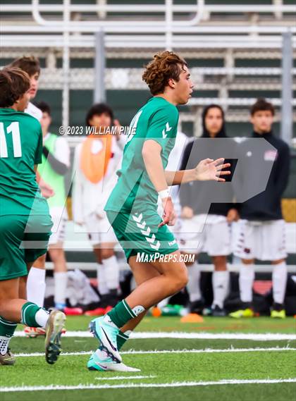 Thumbnail 2 in Cornwall Central vs. Scarsdale (NYSPHSAA Class AA Regiomal Final) photogallery.