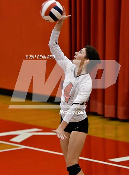 Thumbnail 2 in Bradley-Bourbonnais @ Homewood-Flossmoor photogallery.