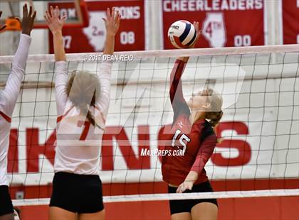 Thumbnail 2 in Bradley-Bourbonnais @ Homewood-Flossmoor photogallery.