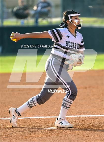 Thumbnail 2 in Mansfield Legacy @ South Hills (UIL 5A Bi-District Playoff) photogallery.