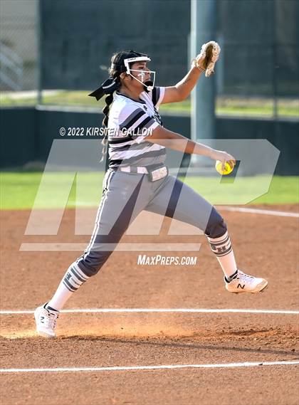 Thumbnail 3 in Mansfield Legacy @ South Hills (UIL 5A Bi-District Playoff) photogallery.