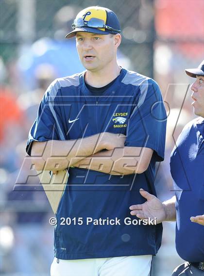 Thumbnail 3 in Oak Park-River Forest vs Leyden (IHSA Class 4A Regional) photogallery.