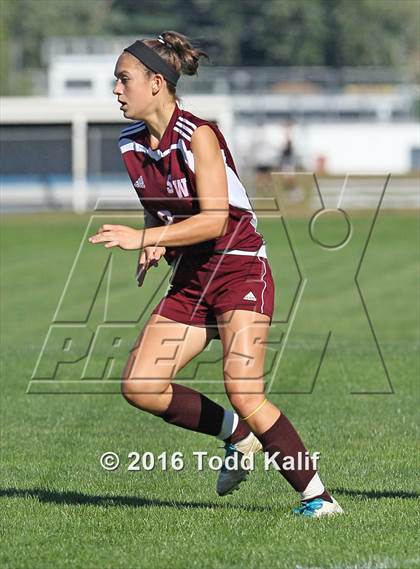 Thumbnail 1 in Glastonbury vs. South Windsor photogallery.