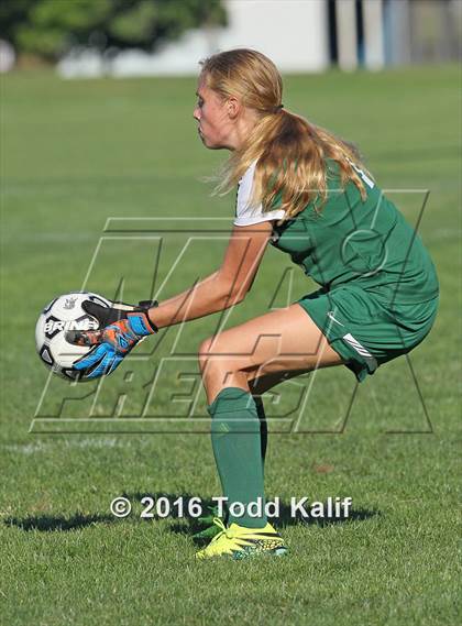 Thumbnail 1 in Glastonbury vs. South Windsor photogallery.