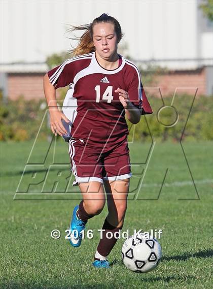 Thumbnail 3 in Glastonbury vs. South Windsor photogallery.