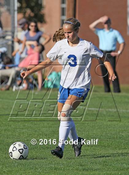 Thumbnail 3 in Glastonbury vs. South Windsor photogallery.