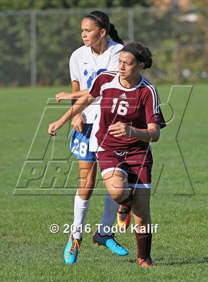 Thumbnail 3 in Glastonbury vs. South Windsor photogallery.
