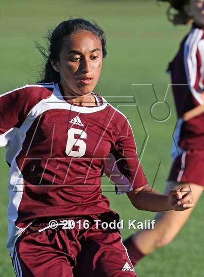 Thumbnail 1 in Glastonbury vs. South Windsor photogallery.