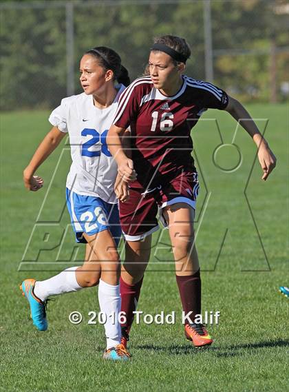 Thumbnail 2 in Glastonbury vs. South Windsor photogallery.