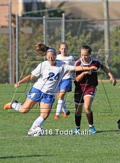 Thumbnail 2 in Glastonbury vs. South Windsor photogallery.
