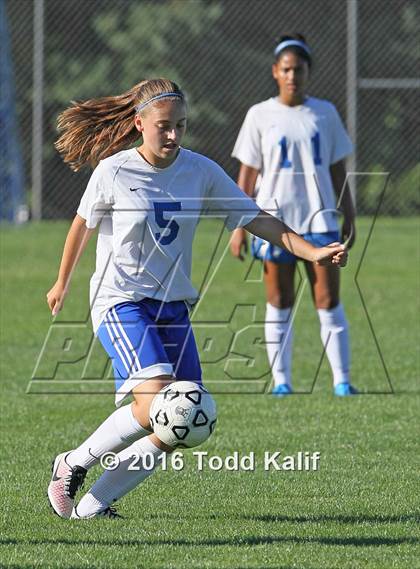 Thumbnail 1 in Glastonbury vs. South Windsor photogallery.