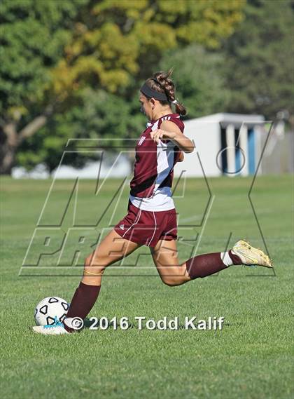 Thumbnail 3 in Glastonbury vs. South Windsor photogallery.